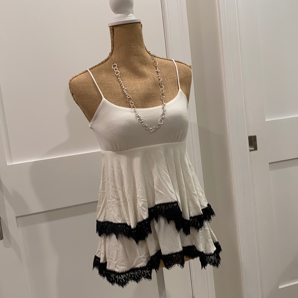 Forever 21 White Black Eyelash Lace Tank Top - Picture 1 of 10
